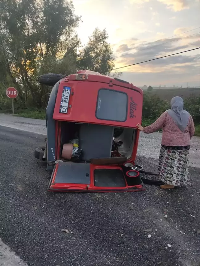 Samsun'da Lastiği Patlayan Minibüs Devrildi: 15 Yaralı