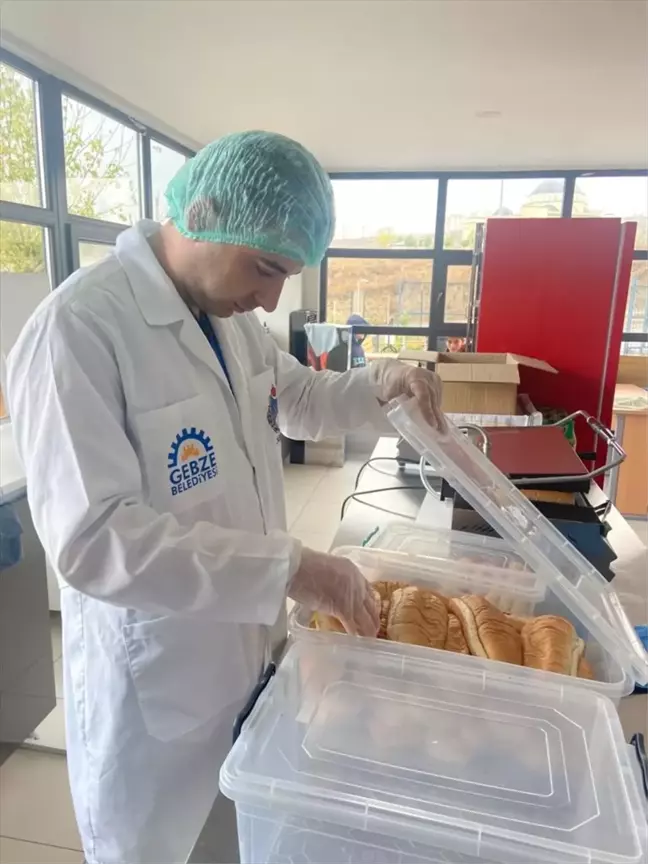 Gebze Belediyesi Zabıta Müdürlüğü Okul Kantinlerini Denetledi