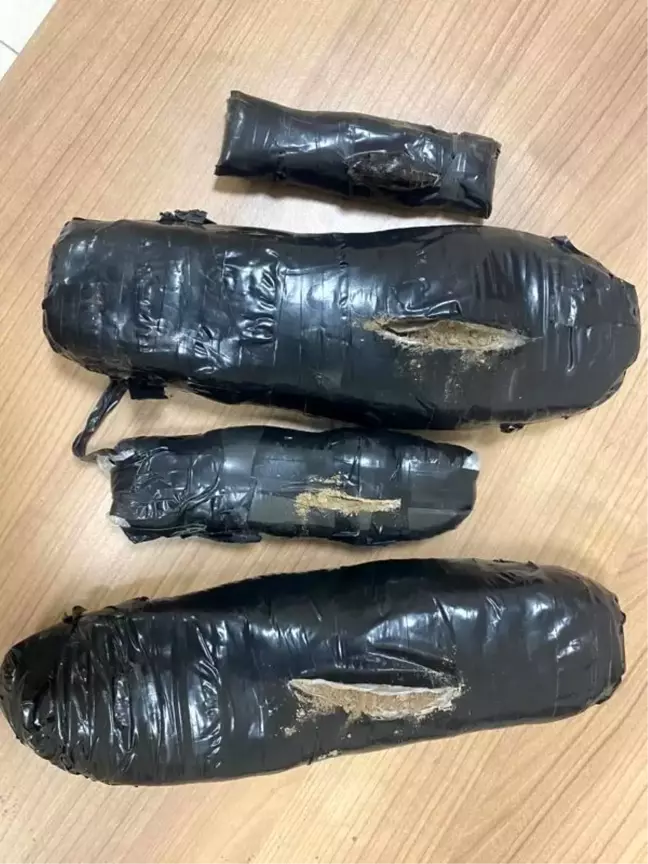 Van'da 1 Kilo 119,82 Gram Eroin Ele Geçirildi