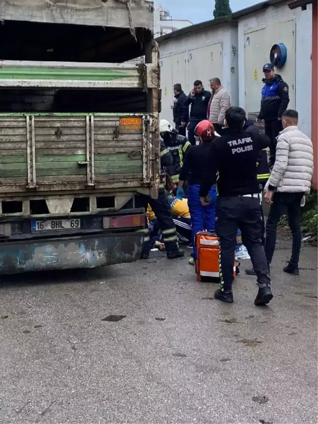 Kamyonun Çarptığı Yaya Kurtarılamadı