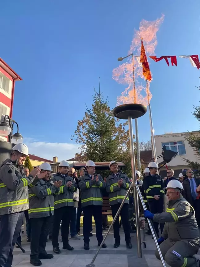Kayseri'nin Felahiye ilçesinde ilk doğal gaz ateşi yakıldı