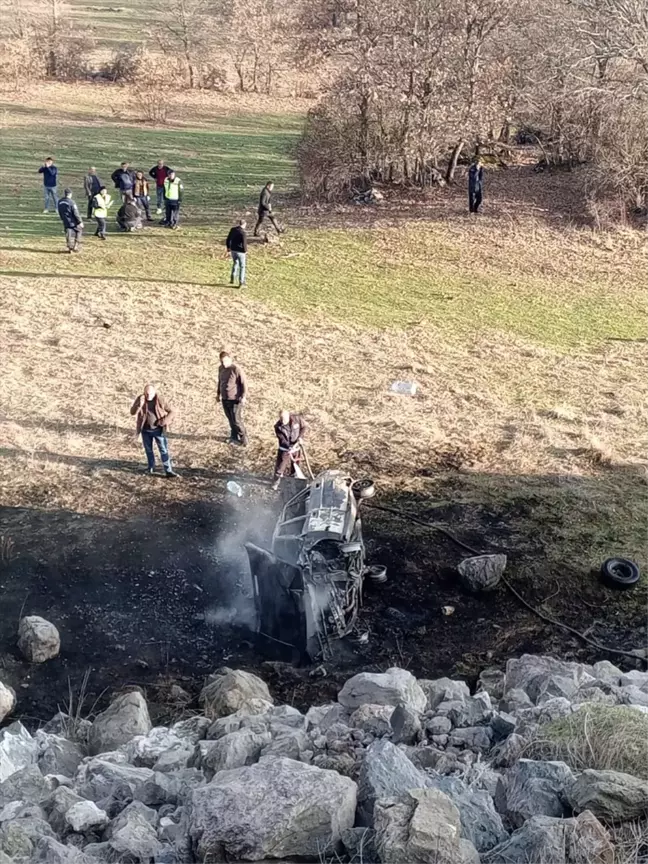 Tokat'ta otomobil uçuruma devrildi: 3 kişi yaralandı