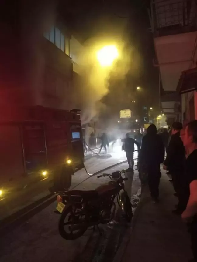 Elektrikli soba yangını Alaşehir'de paniğe neden oldu