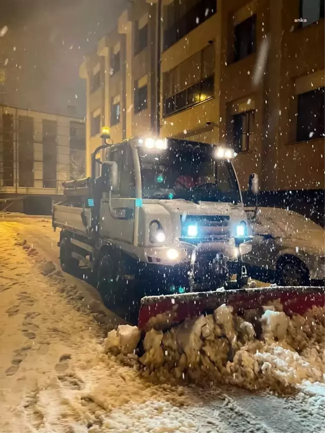 Odunpazarı Belediyesi Karla Mücadele Ekipleri Çalışmalarına Devam Ediyor
