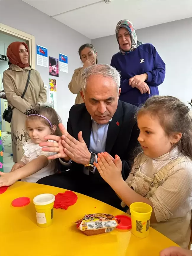 AK Parti Bilecik Belediye Başkan Adayı Mustafa Yaman, Anaokulunu Ziyaret Etti