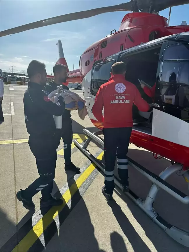 Solunum Yetmezliği Bulunan Bebek Ambulans Helikopterle Nakledildi