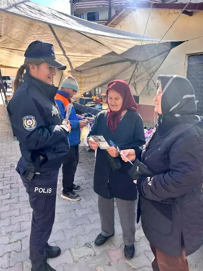 Pehlivanköy'de Polis Ekipleri Vatandaşları Dolandırıcılık Konusunda Uyardı