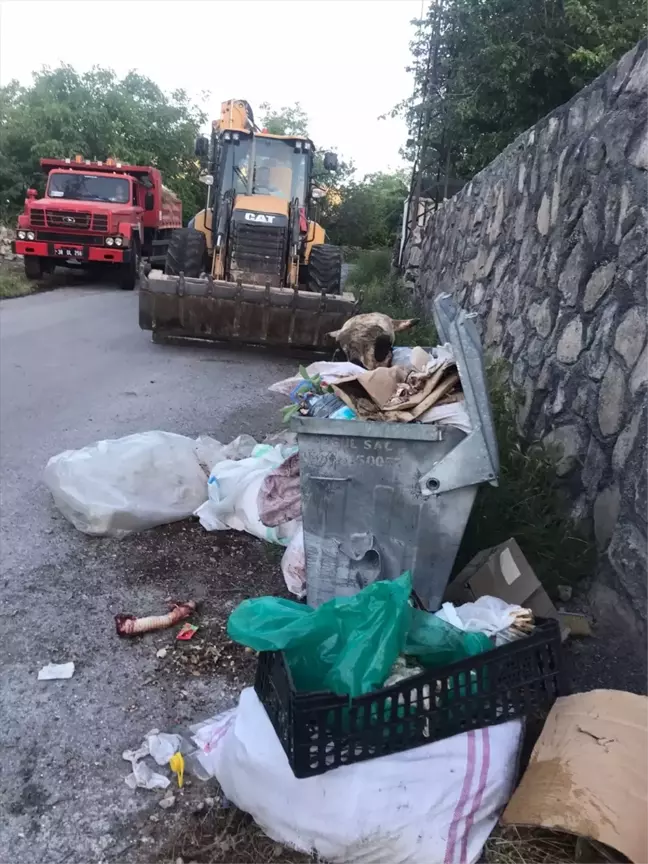 Hacılar Belediyesi Kurban Bayramı'nda Temizlik Çalışmalarını Sürdürüyor