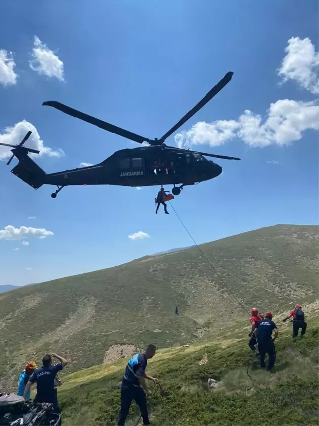 İnegöl'de off-road aracı uçuruma yuvarlandı, 2 kişi yaralandı