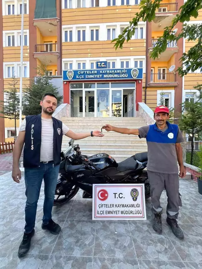 Eskişehir Çifteler İlçesinde Motosiklet Hırsızlığı Şüphelileri Yakalandı