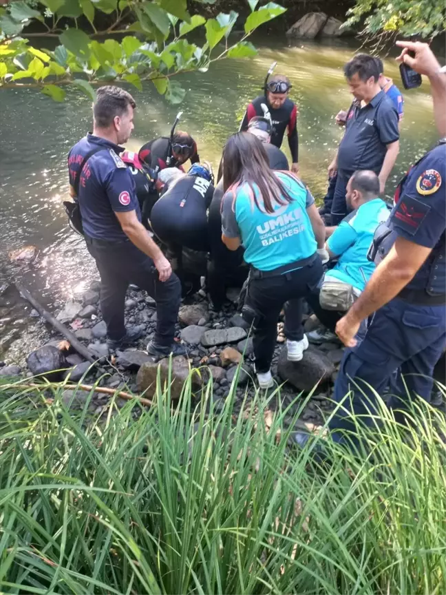 Balıkesir'de piknik yapan kişi çaya girerken kayboldu