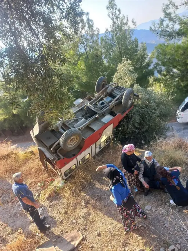 Aydın'da cip devrildi: 4 yaralı