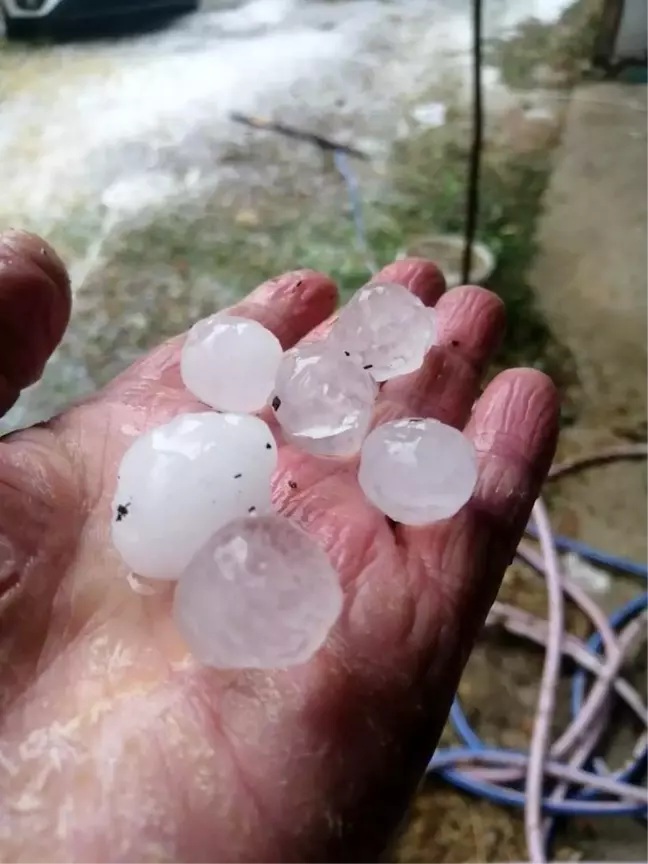 Karabük'ün Eskipazar ilçesinde dolu yağışı