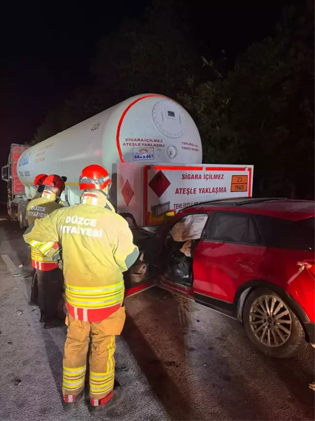 Düzce'de Otoyolda Kaza: 79 Yaşındaki Sürücü Hayatını Kaybetti