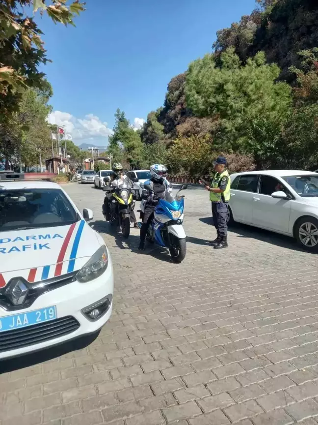 Kuşadası ve Kuyucak'ta Motosiklet ve Bisiklet Sürücülerine Bilgilendirme