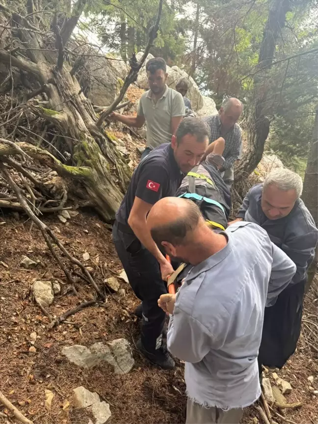 Adana'da Kayalıklardan Düşen Kişi Yaralandı