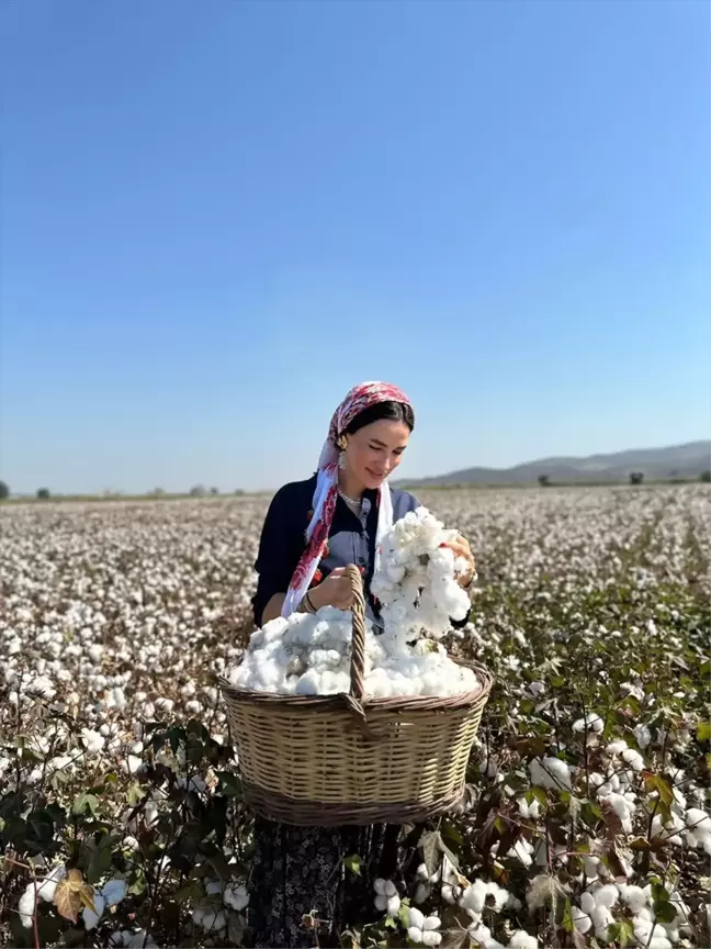 Seda Sarıbaş, Didim'de Pamuk İşçileriyle Bir Araya Geldi