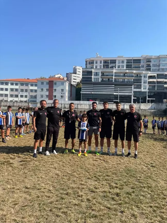 Mudanya Futbol Akademisi Öğrencileri Ödüllendiriliyor