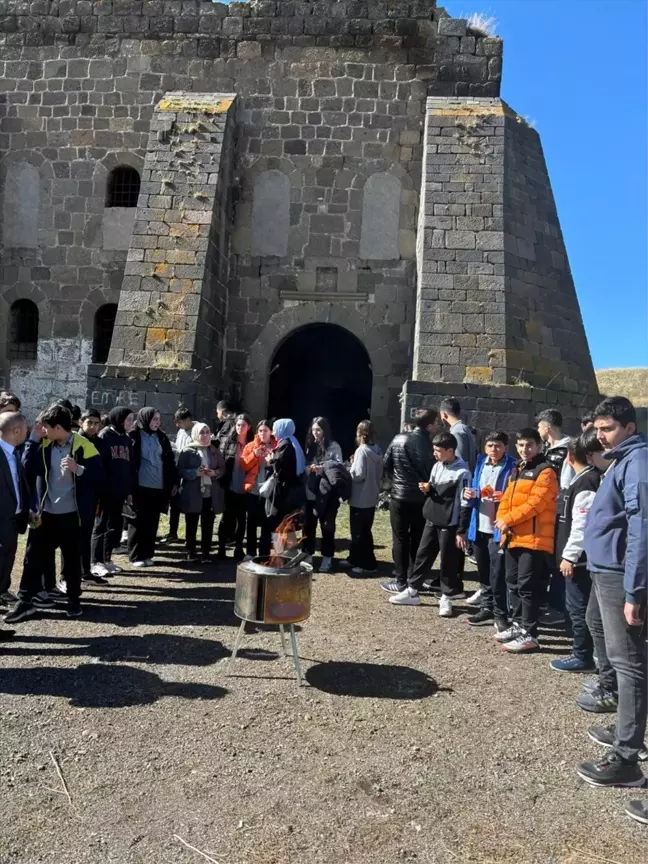 Tarihin İzinde: Öğrenciler Kiremitlik Tabyası'nda Tarih Dersi Aldı