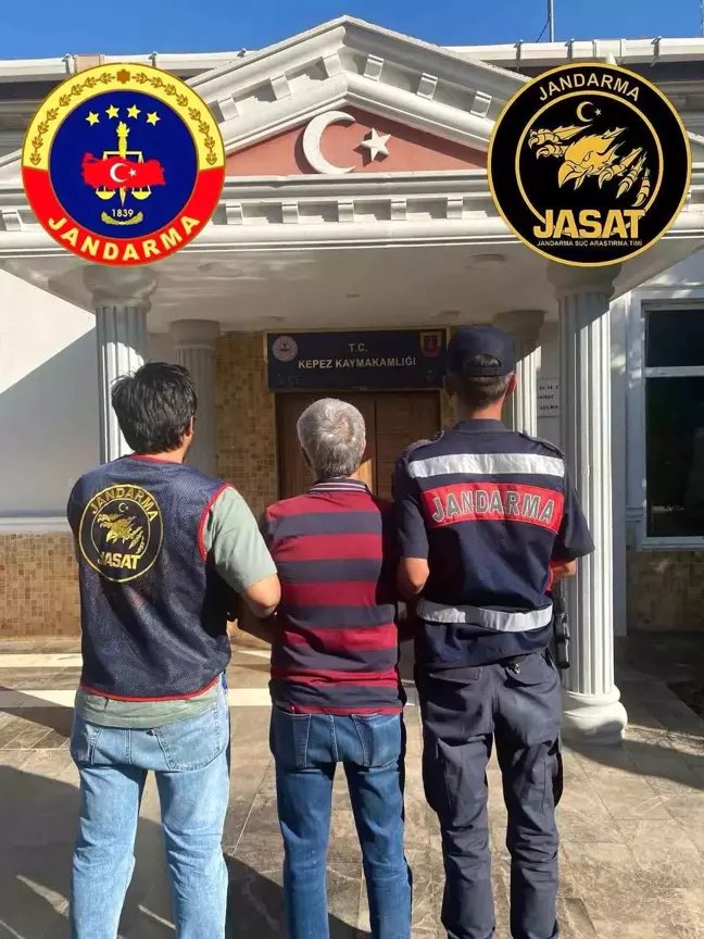 Antalya'da Jandarma Dedektifleri Son 24 Saatte 74 Şahısı Yakaladı