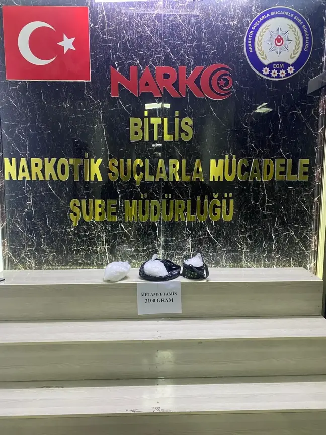 Bitlis'te Uyuşturucu Operasyonu: 3 Kilo 100 Gram Metamfetamin Ele Geçirildi