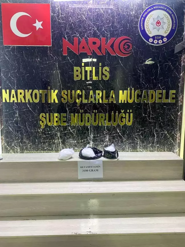 Bitlis'te Uyuşturucu Operasyonu: 3 Kilo 100 Gram Metamfetamin Ele Geçirildi