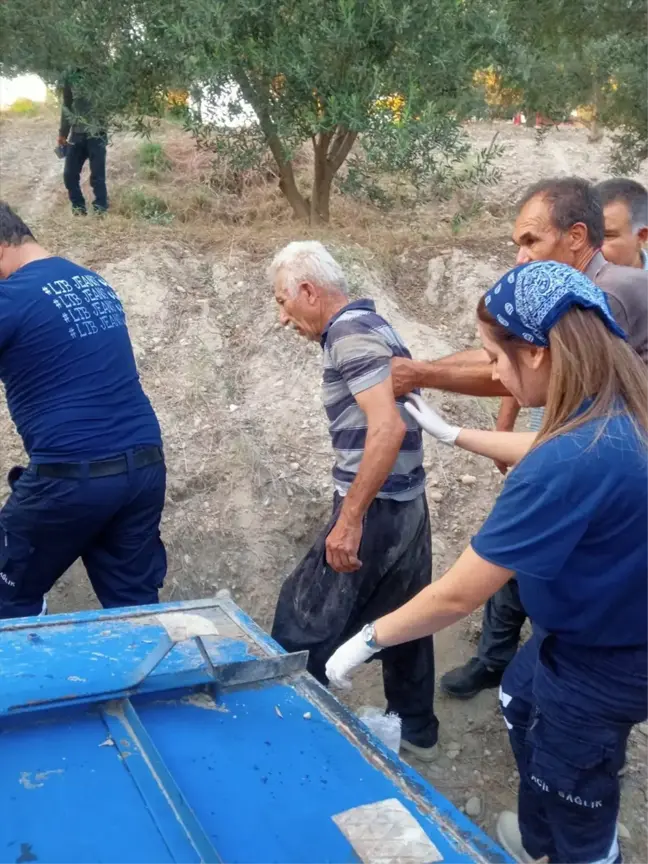 Kadirli'de Devrilen Traktör Altında Sıkışan Sürücü Kurtarıldı