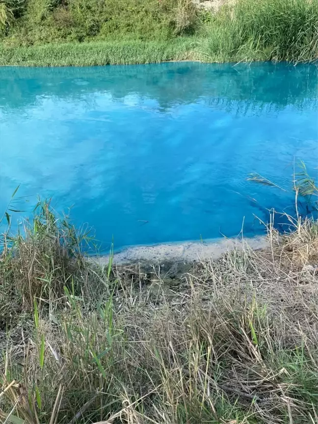 Çorlu Deresi Turkuaz Renk Aldı, Yetkililer İncelemeye Başladı