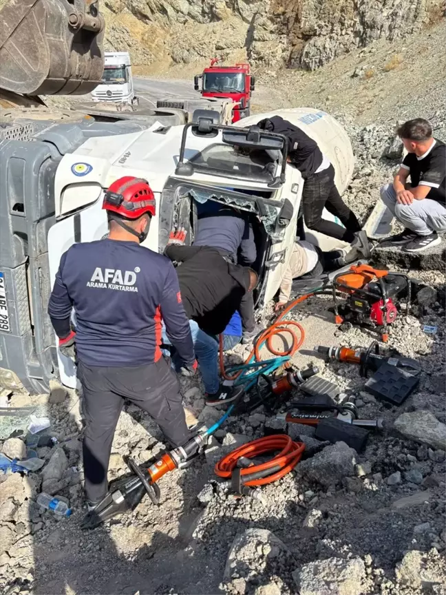 Tunceli'de Beton Mikserinin Devrilmesi Sonucu Sürücü Yaralandı