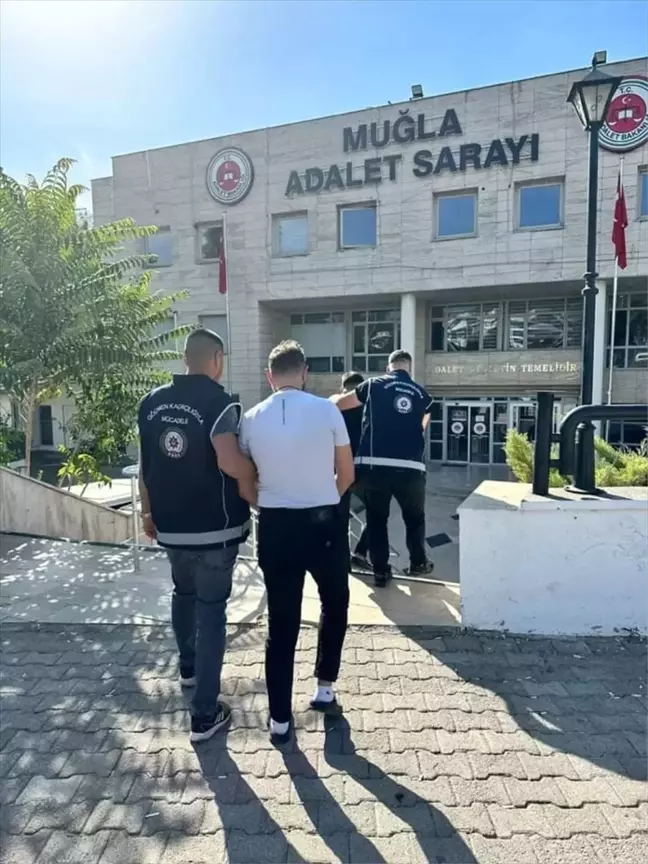 Muğla'da Göçmen Kaçakçılığı Operasyonunda 2 Şüpheli Tutuklandı