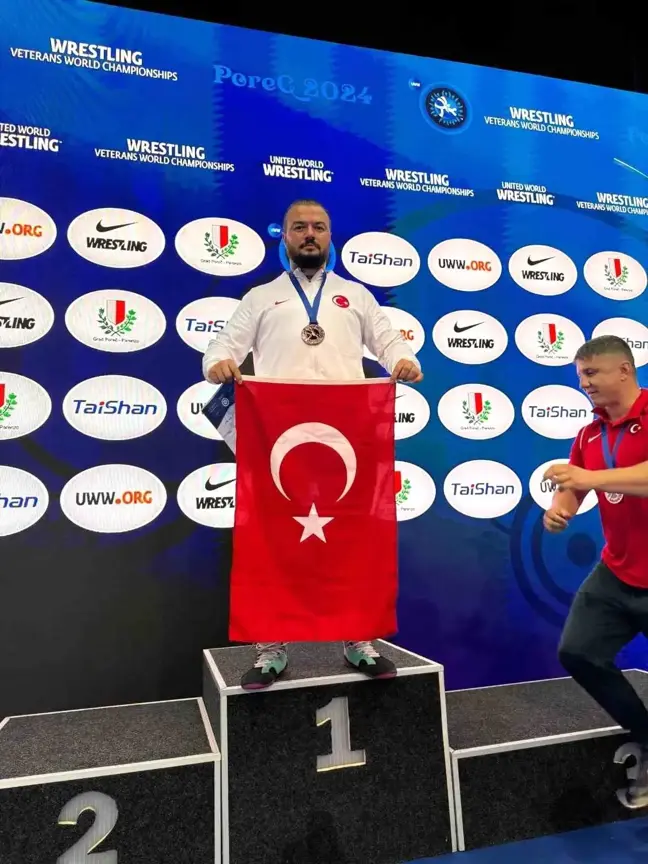 Serhat Sarıçiçek, Hırvatistan'da Bronz Madalya Kazandı