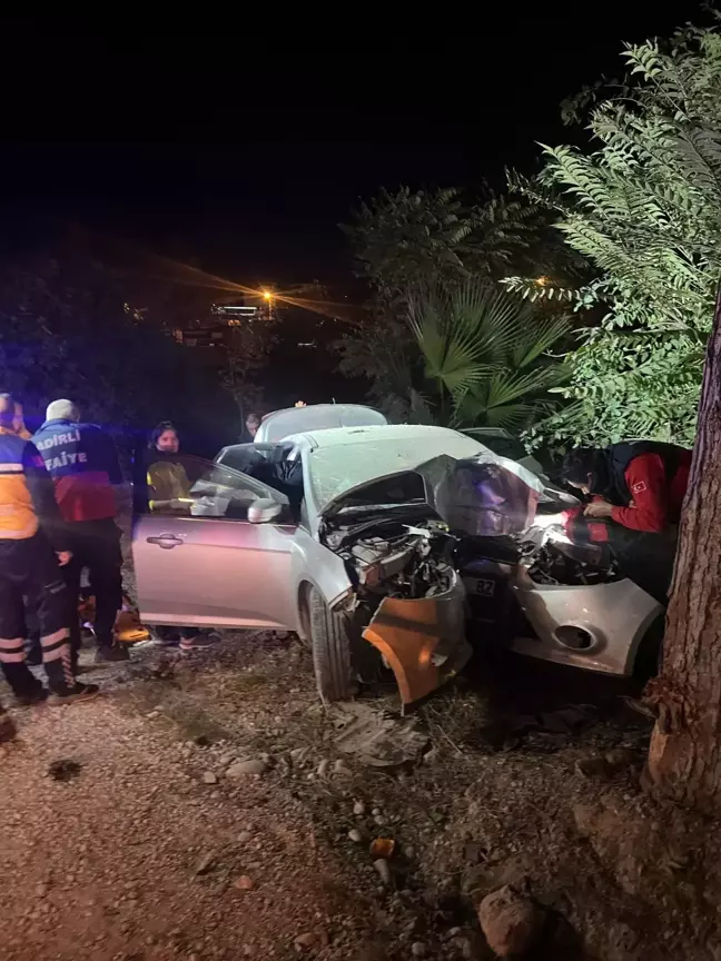 Osmaniye'de Trafik Kazası: 1 Ölü, 1 Yaralı