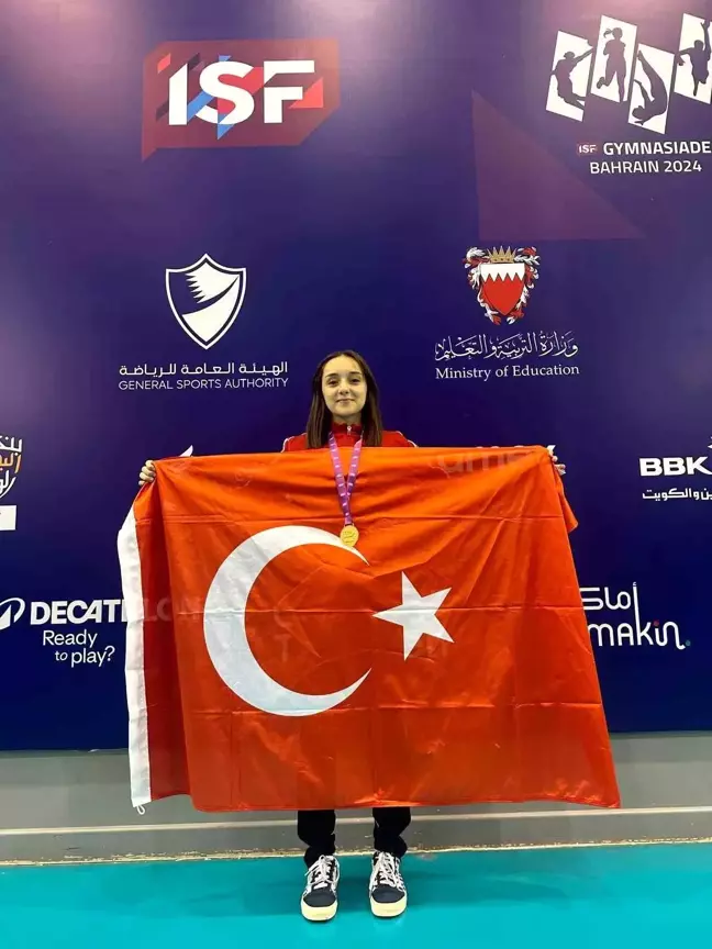 Düzceli Damla Nur Yılmaz, Dünya Okul Sporları Yaz Oyunları'nda Şampiyon Oldu