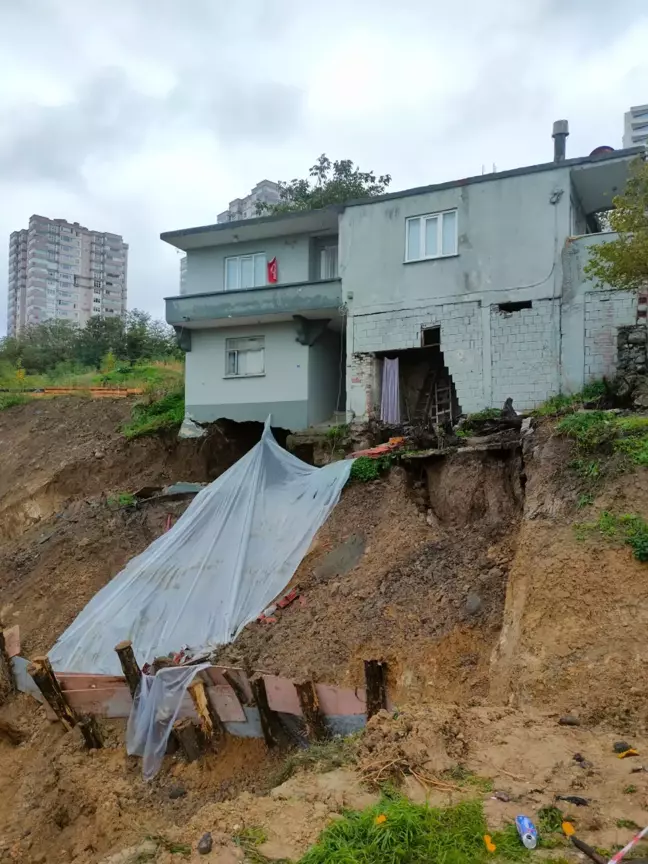 Samsun'da İnşaat Kazısında Toprak Kayması