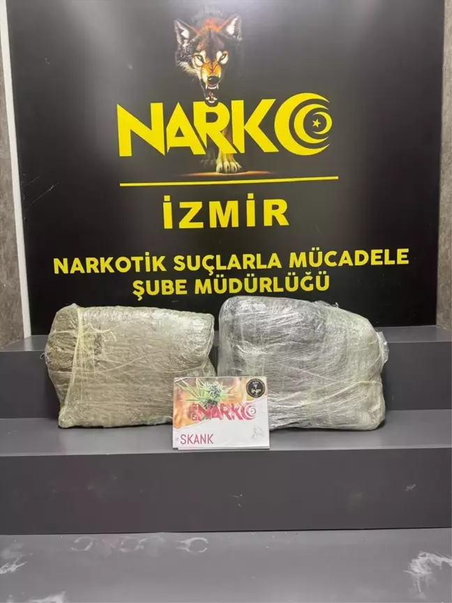 İzmir Havalimanı'nda 6 Kilo Skunk ile Bir Kişi Gözaltına Alındı