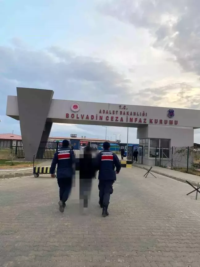 Afyonkarahisar'da Çocuğun Cinsel İstismarı Suçundan Aranan Şahıs Yakalandı