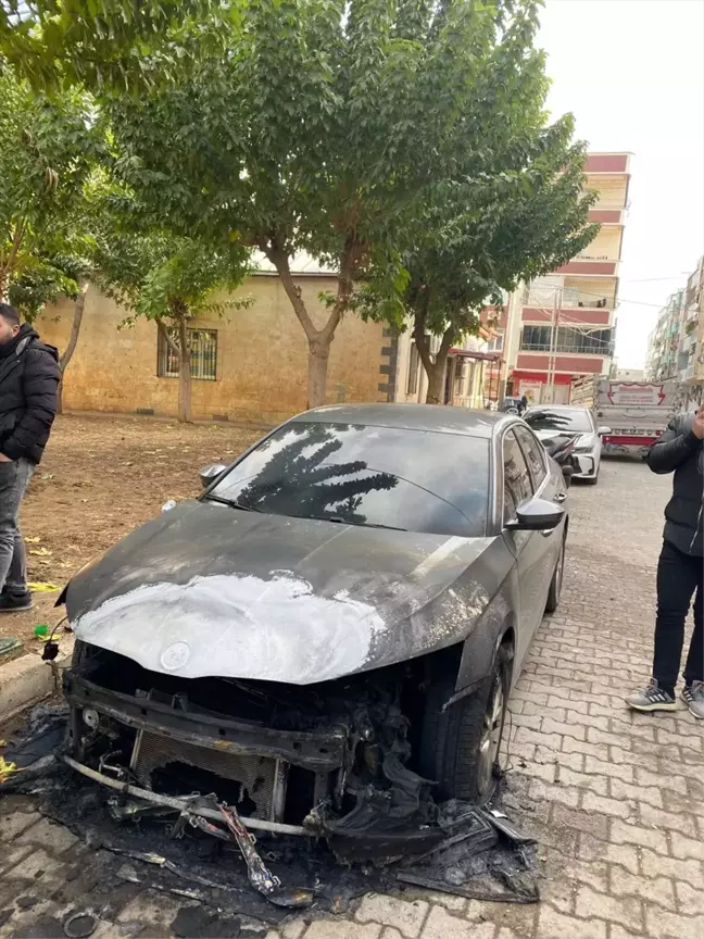 Şanlıurfa'da Park Halindeki Araç Kundaklandı