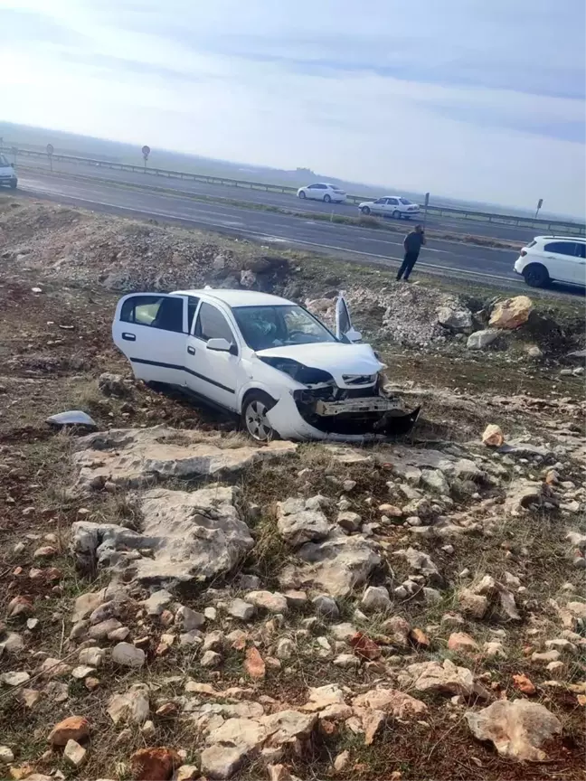 Diyarbakır'da Otomobil Takla Attı: 3 Yaralı