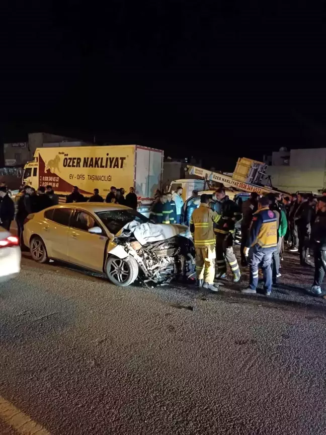 Mardin'de Trafik Kazası: 3 Yaralı