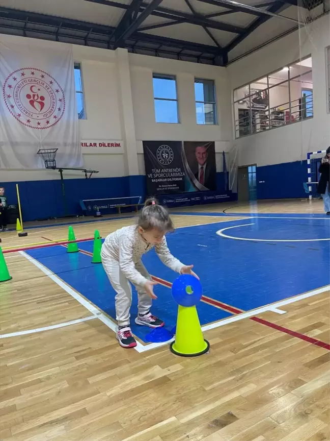 Salıpazarı Belediyesi'nden Çocuklara Yönelik Spor ve Eğitim Kursları