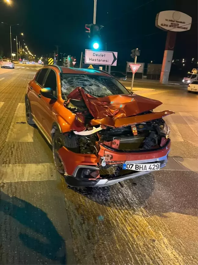 Silifke'de Trafik Kazası: 2 Kişi Hayatını Kaybetti