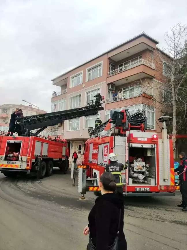 Lüleburgaz'da Apartman Yangını: Maddi Hasar ve Tahliye