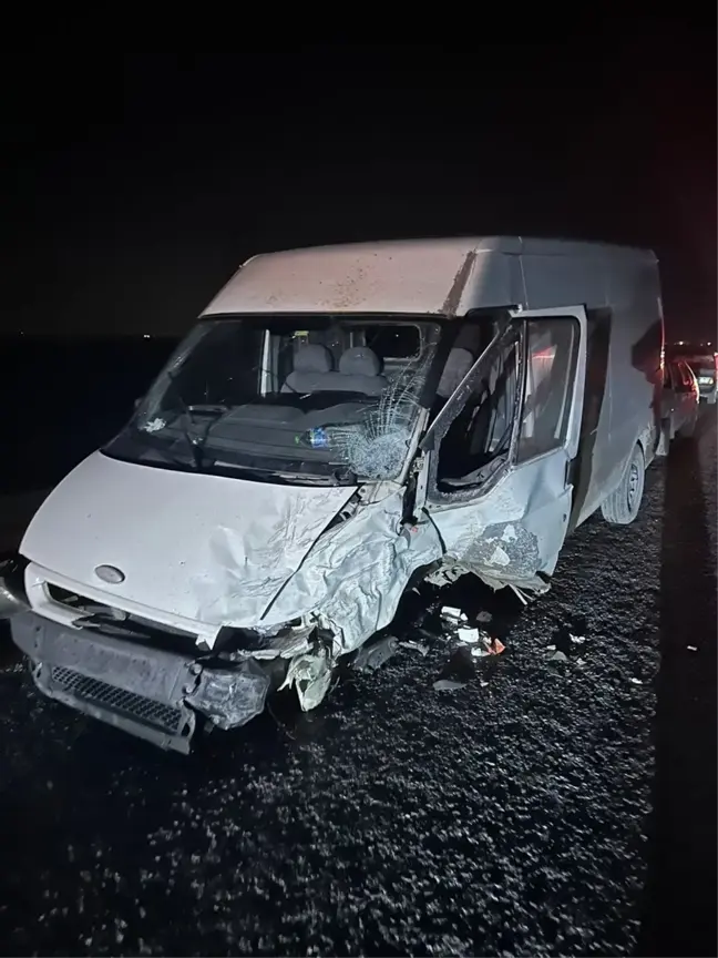 Mersin Tarsus'ta Zincirleme Trafik Kazası: 4 Yaralı