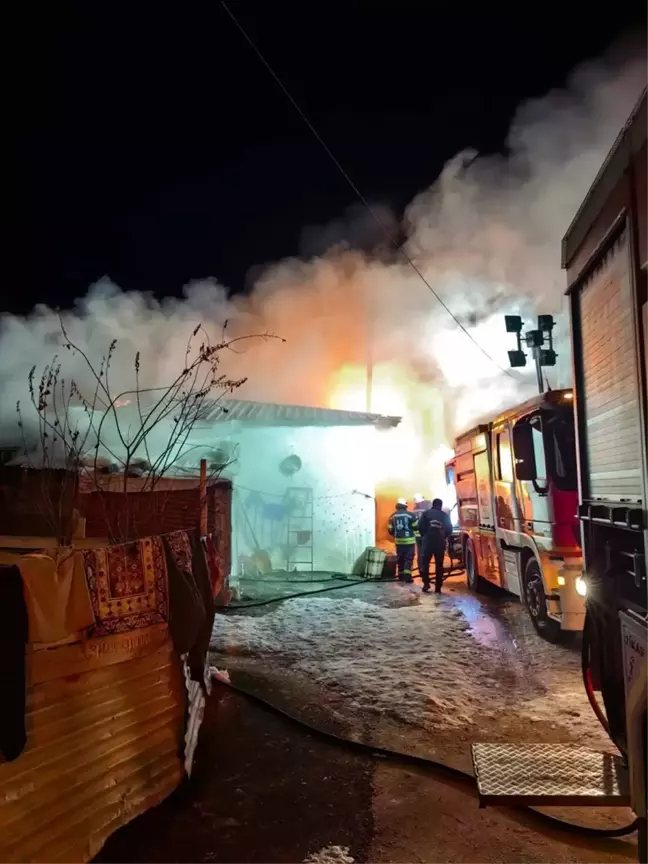 Erzurum'da Müstakil Evde Yangın Çıktı