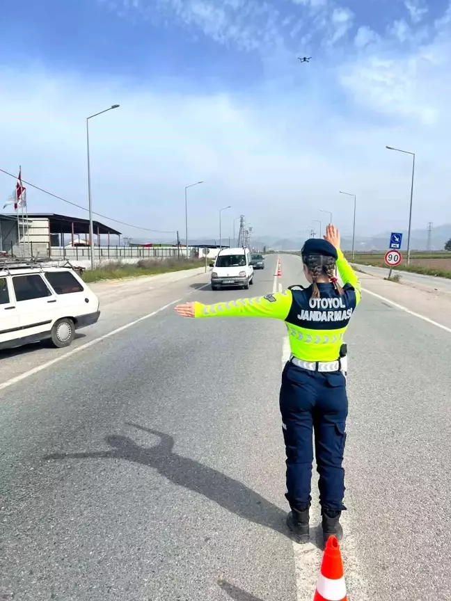 Aydın'da Havadan Trafik Denetimi: 46 Sürücüye Ceza, 5 Araç Men Edildi