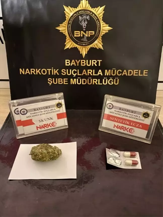 Bayburt'ta Uyuşturucu Madde Bulunan 4 Şüpheliye Adli İşlem