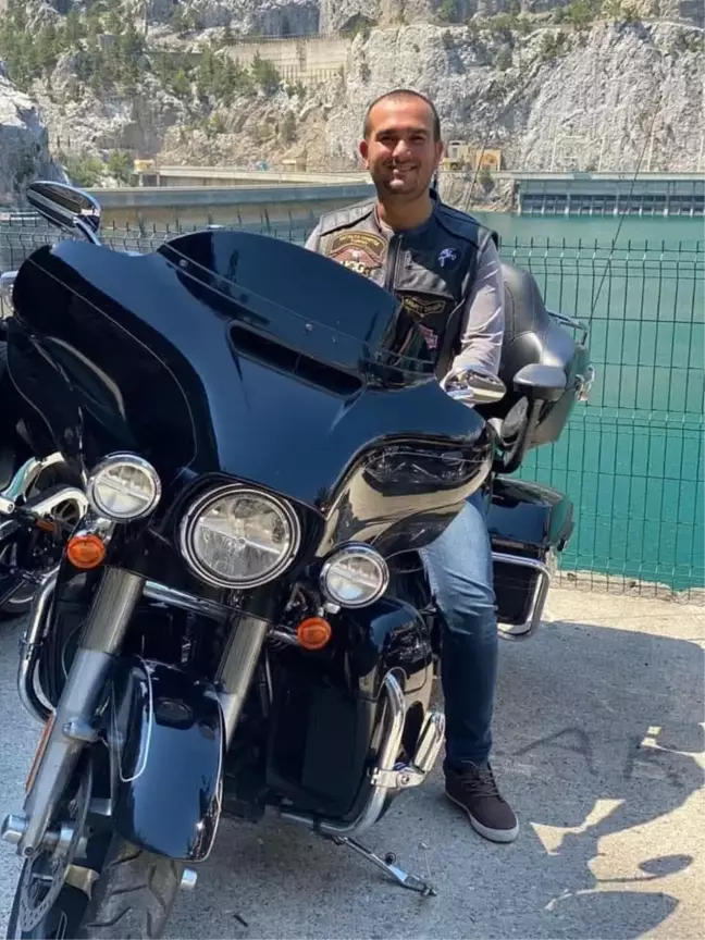 Sivas'ta Motosiklet Kazası: 35 Yaşındaki Ahmet Demir Hayatını Kaybetti