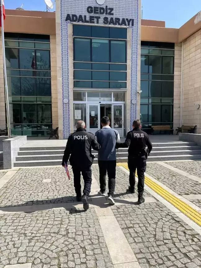 Firari Hükümlü Gediz'de Yakalandı