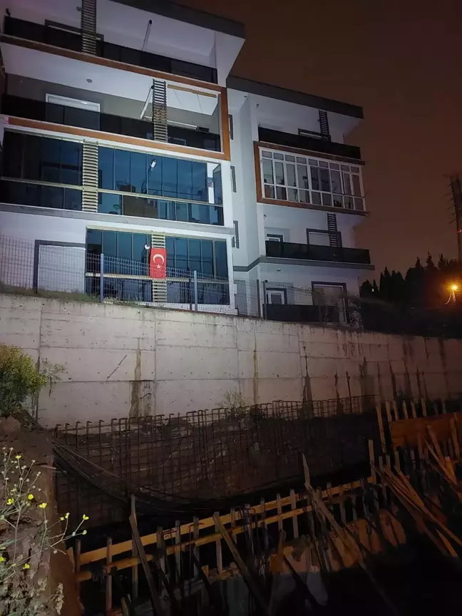 Sakarya'da Bina Çökme Riski Nedeniyle Tahliye