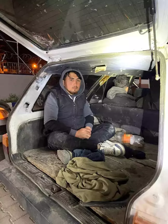 Hatay'da Göçmen Kaçakçılığı Operasyonu: 21 Kaçak Göçmen Yakalandı